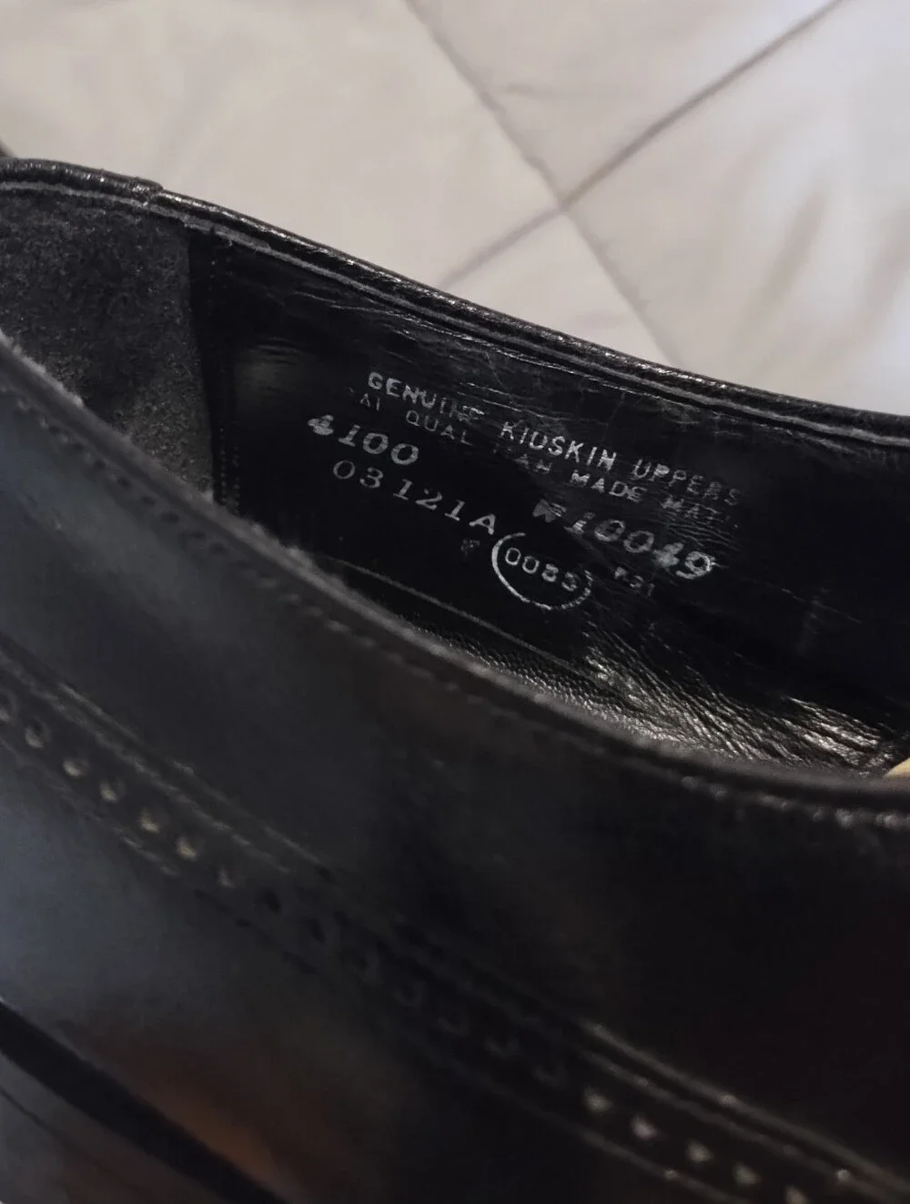 Oakwood stylish black